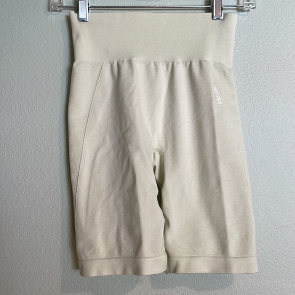 Gymshark high rise bicycle short - Picture 3 of 3